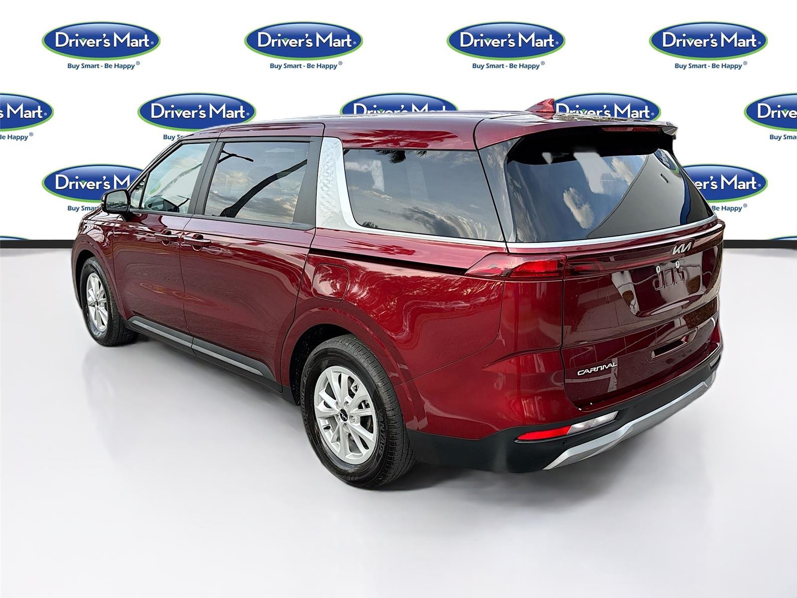 2024 Kia Carnival LX