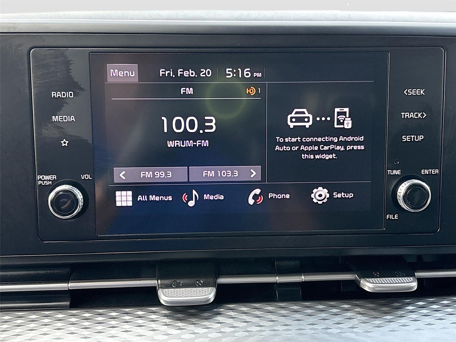 2024 Kia Carnival LX