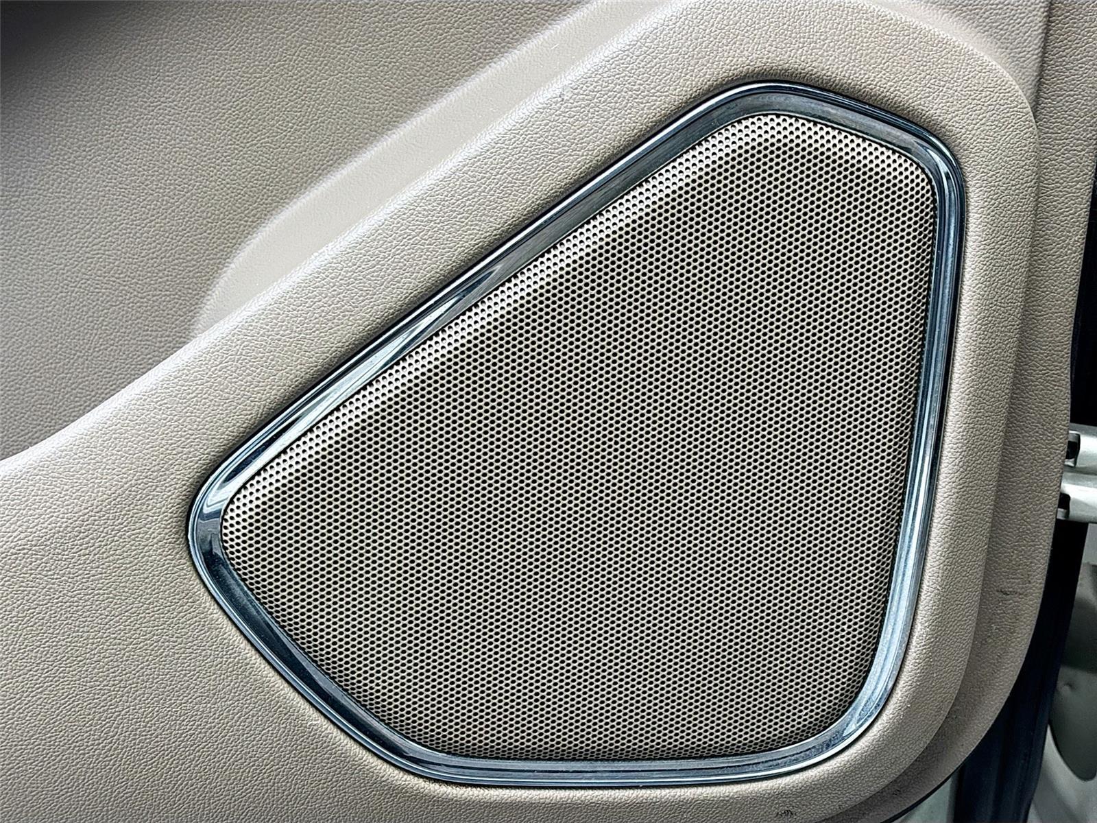 2016 CHEVROLET SUBURBAN LS