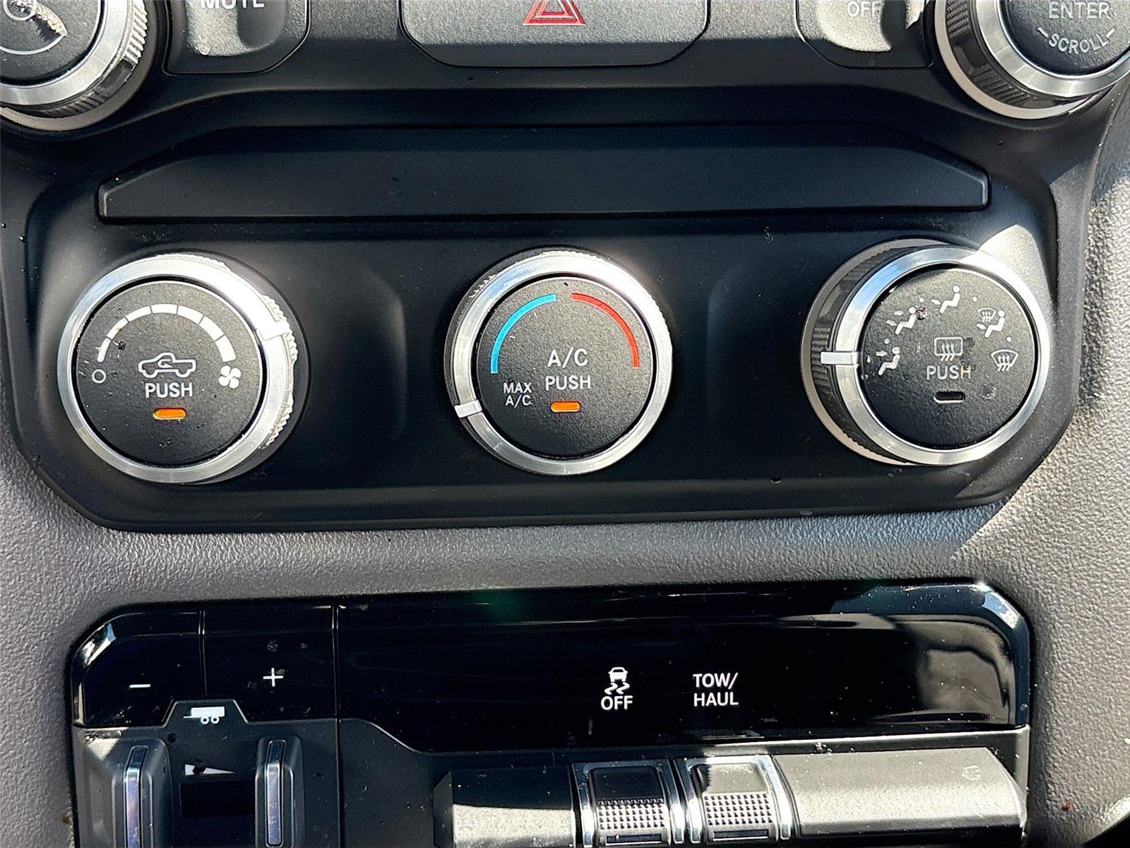 2019 RAM 1500 BIG HORN/L