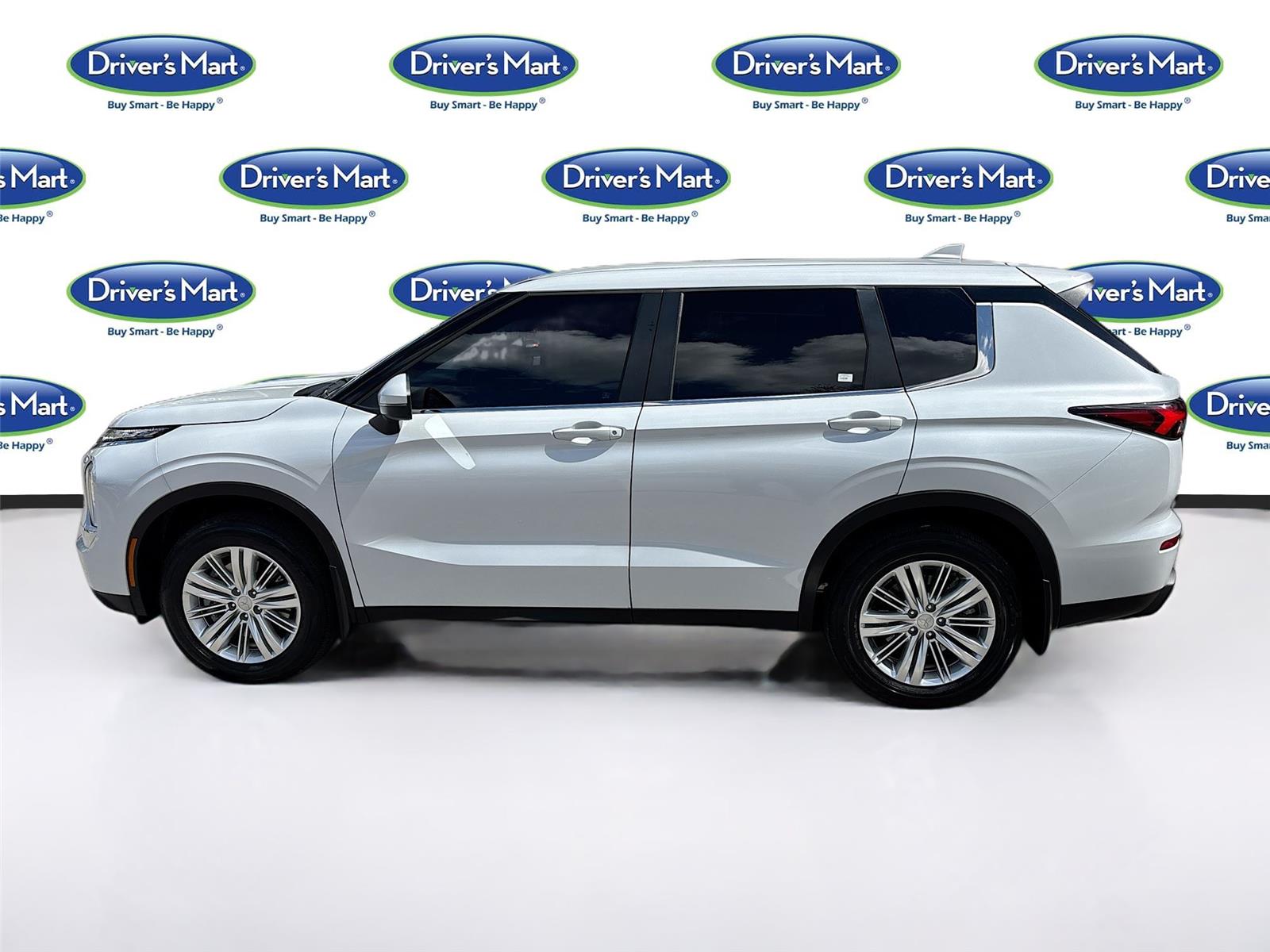 2024 MITSUBISHI OUTLANDER ES