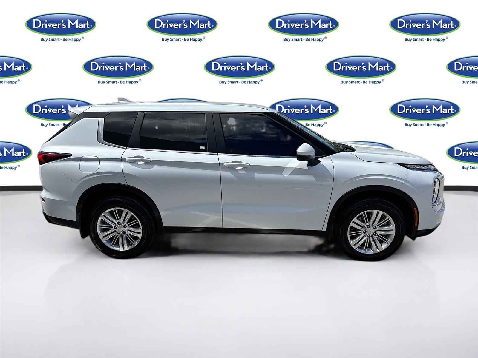 2024 MITSUBISHI OUTLANDER ES