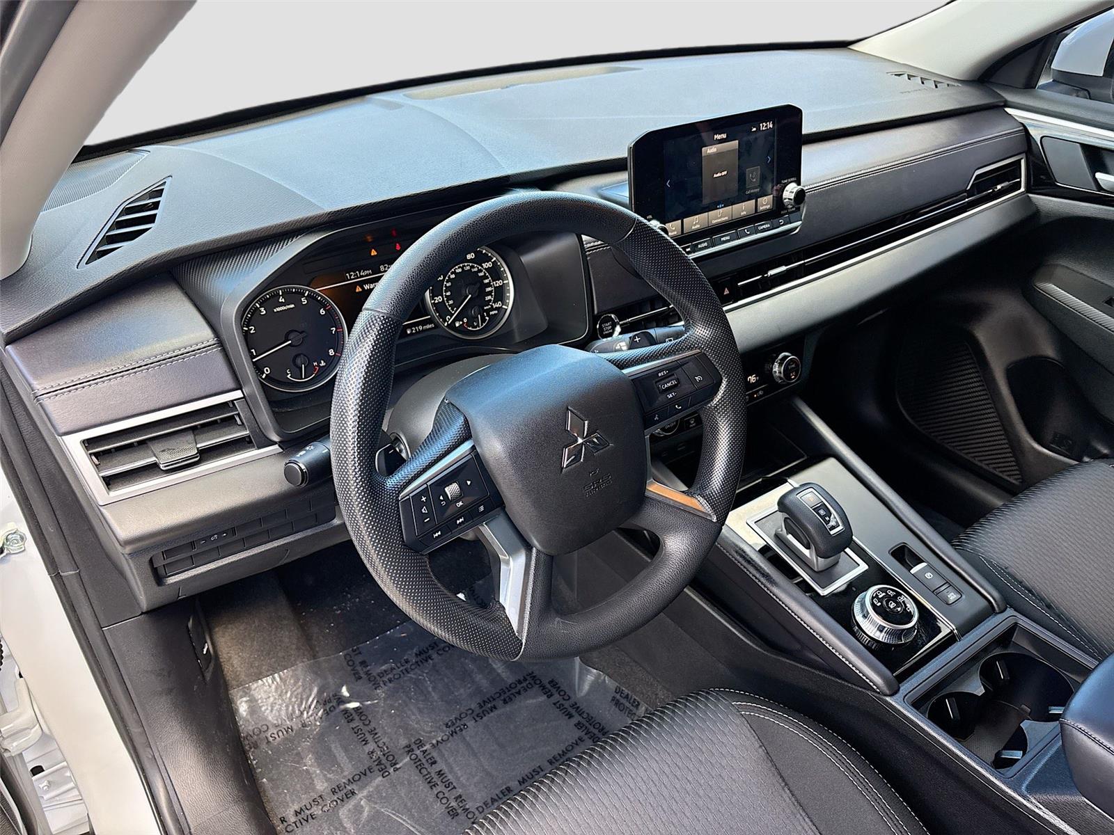 2024 MITSUBISHI OUTLANDER ES