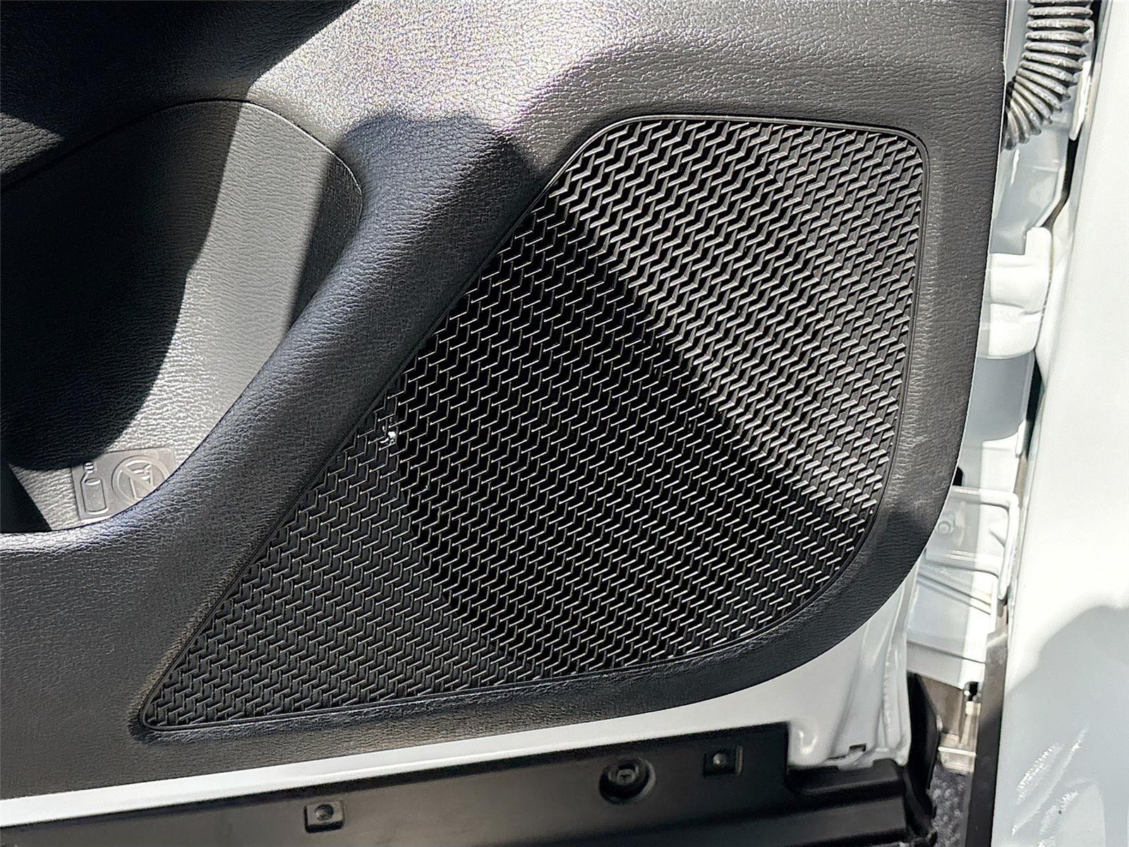 2024 MITSUBISHI OUTLANDER ES