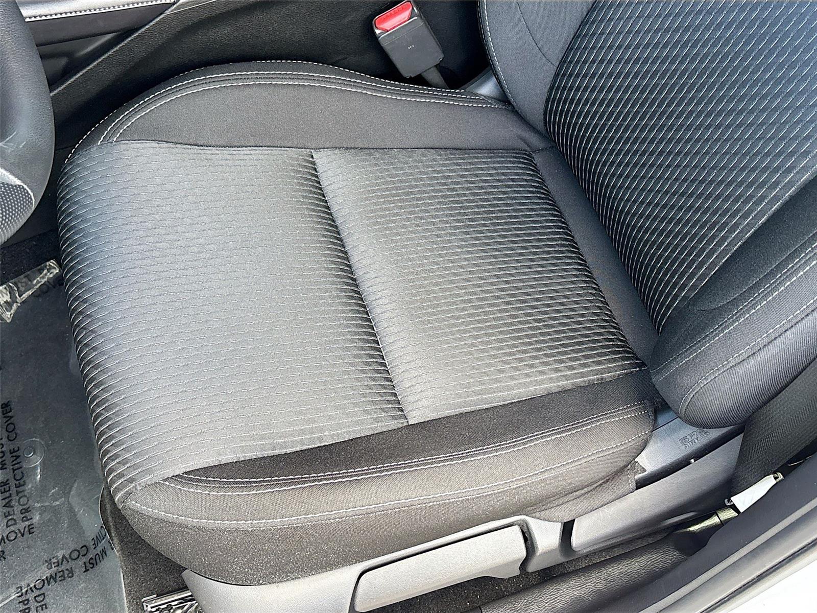 2024 MITSUBISHI OUTLANDER ES