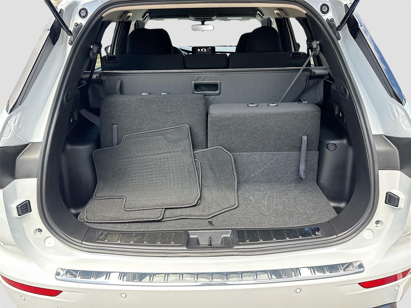 2024 MITSUBISHI OUTLANDER ES