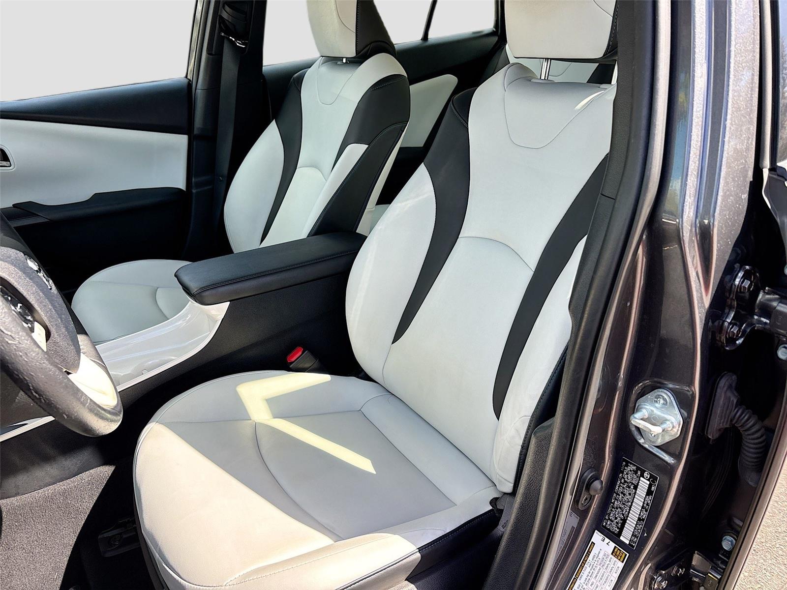 2017 TOYOTA PRIUS PRIME