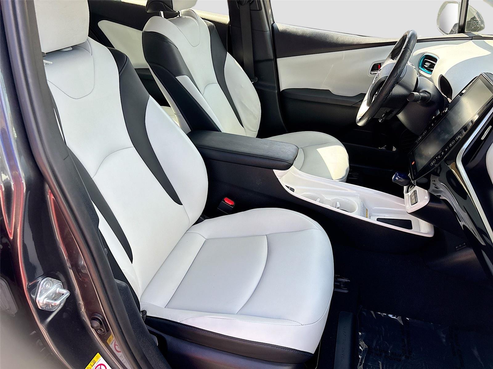 2017 TOYOTA PRIUS PRIME