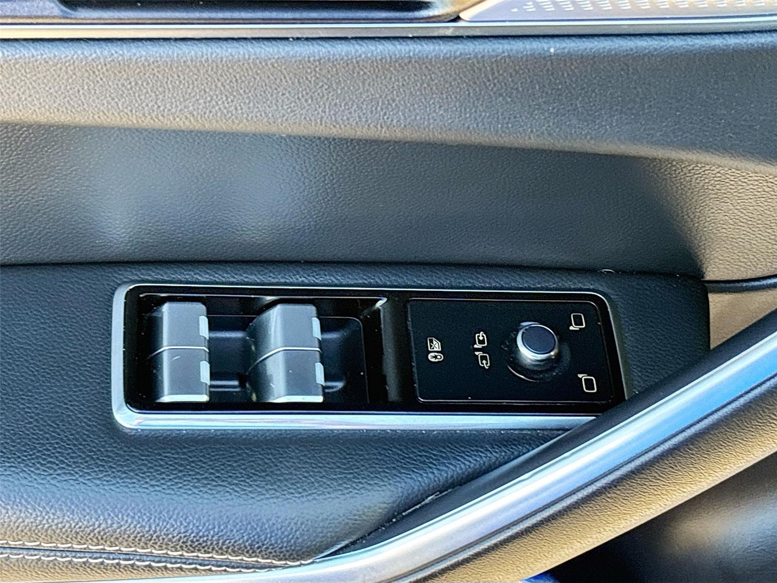 2023 Jaguar F-PACE R-Dynamic S