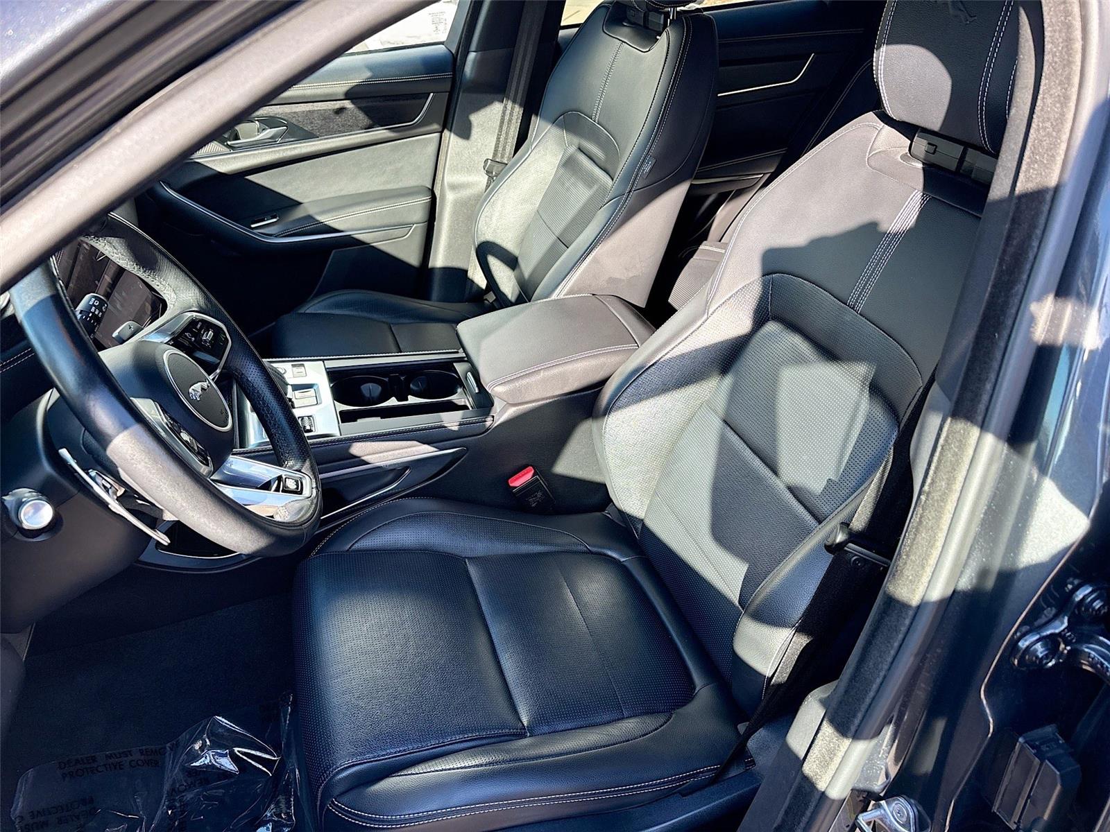 2023 Jaguar F-PACE R-Dynamic S