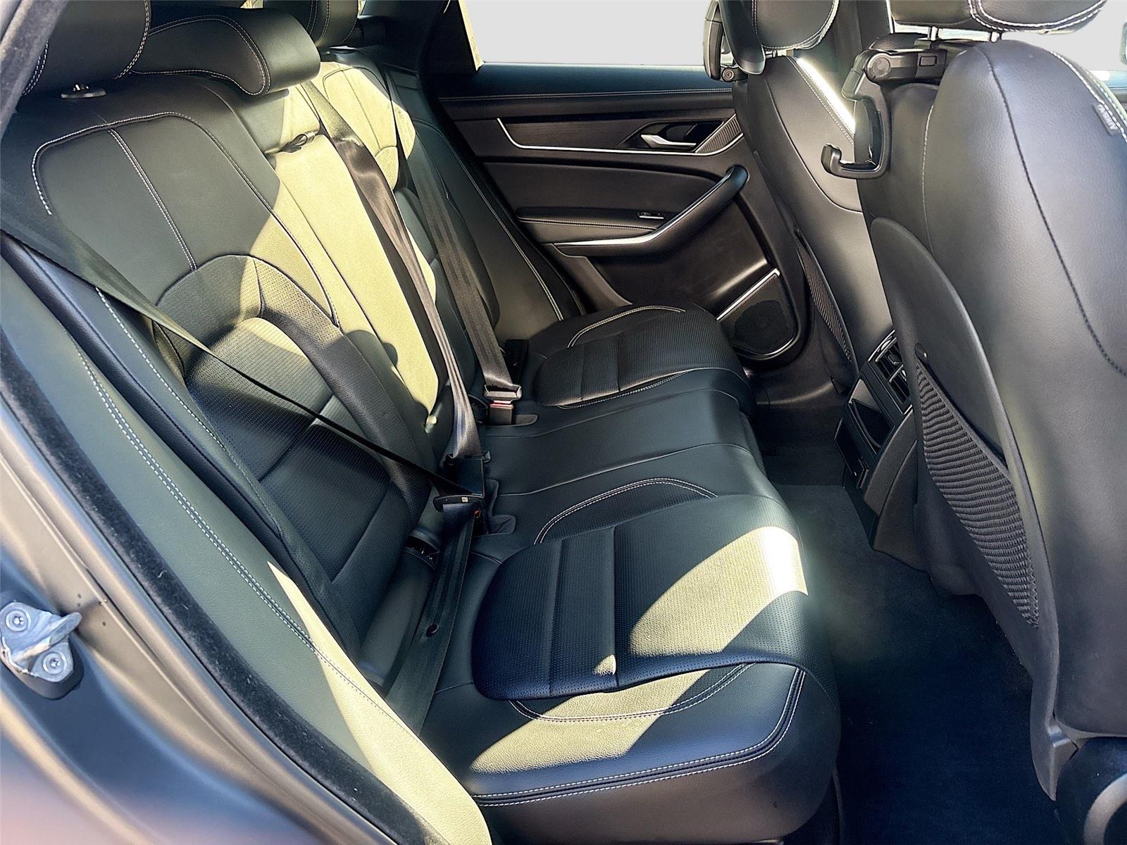 2023 Jaguar F-PACE R-Dynamic S