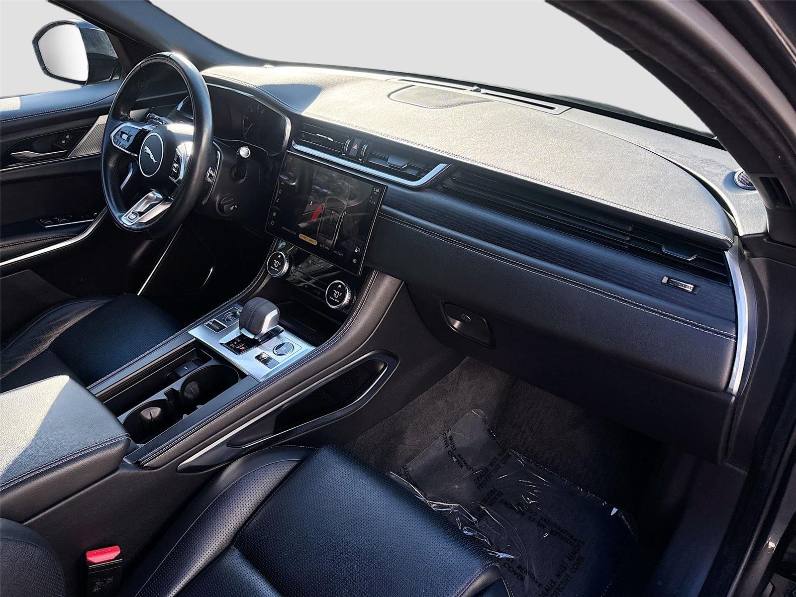 2023 Jaguar F-PACE R-Dynamic S