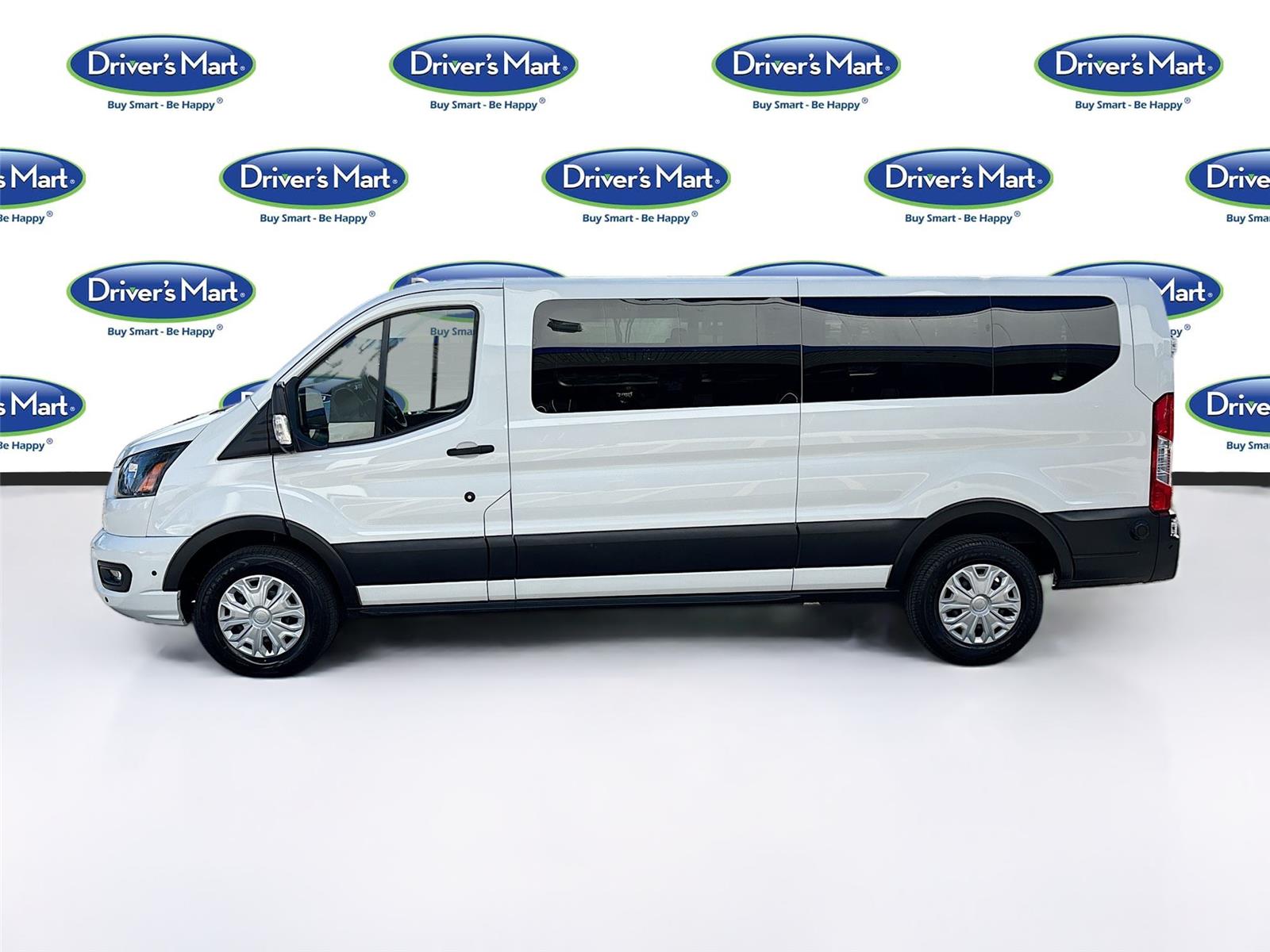 2024 Ford Transit Passenger Wagon XLT
