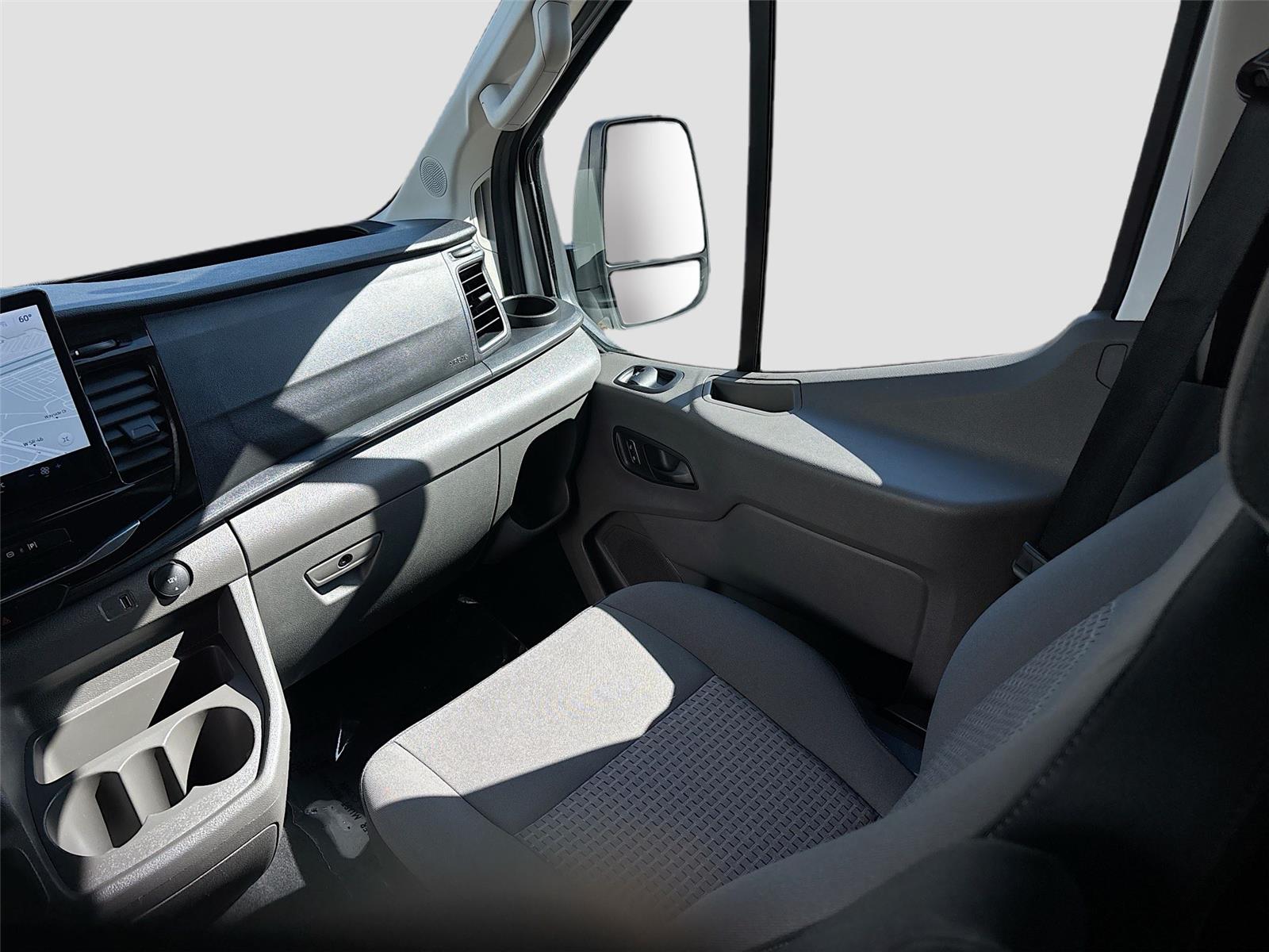 2024 Ford Transit Passenger Wagon XLT