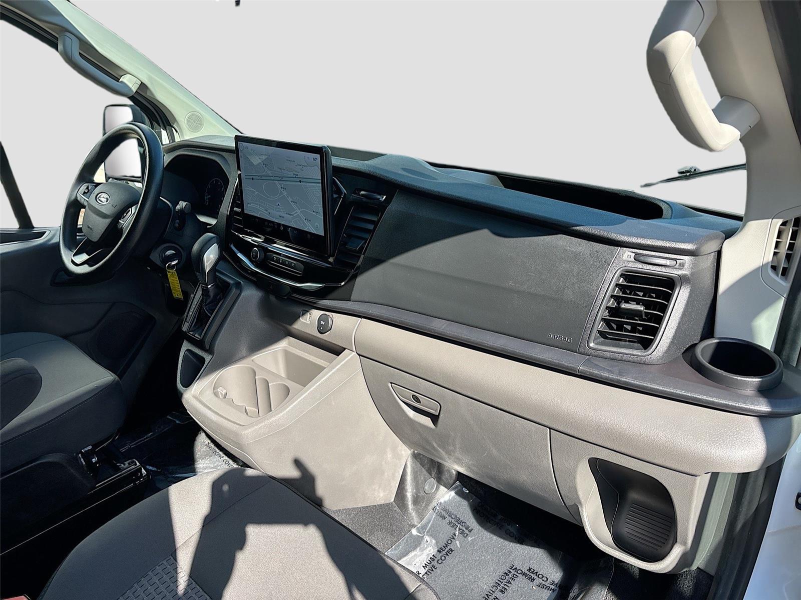 2024 Ford Transit Passenger Wagon XLT