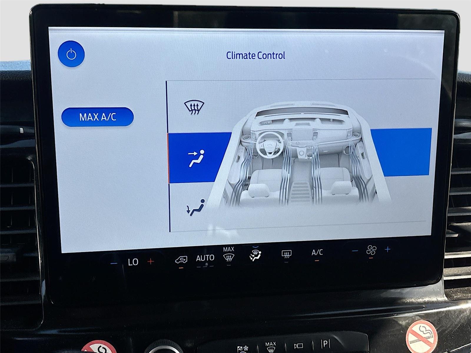 2023 Ford Transit Passenger Wagon XLT