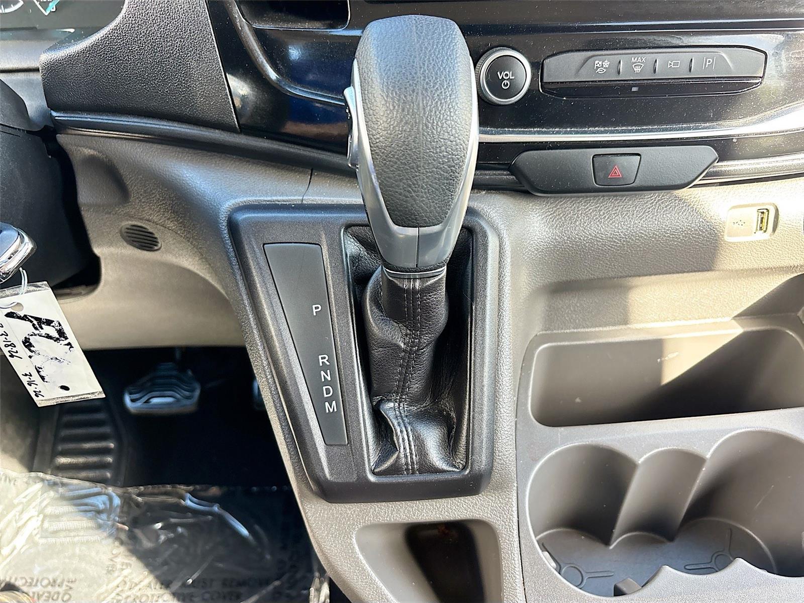 2023 Ford Transit Passenger Wagon XLT