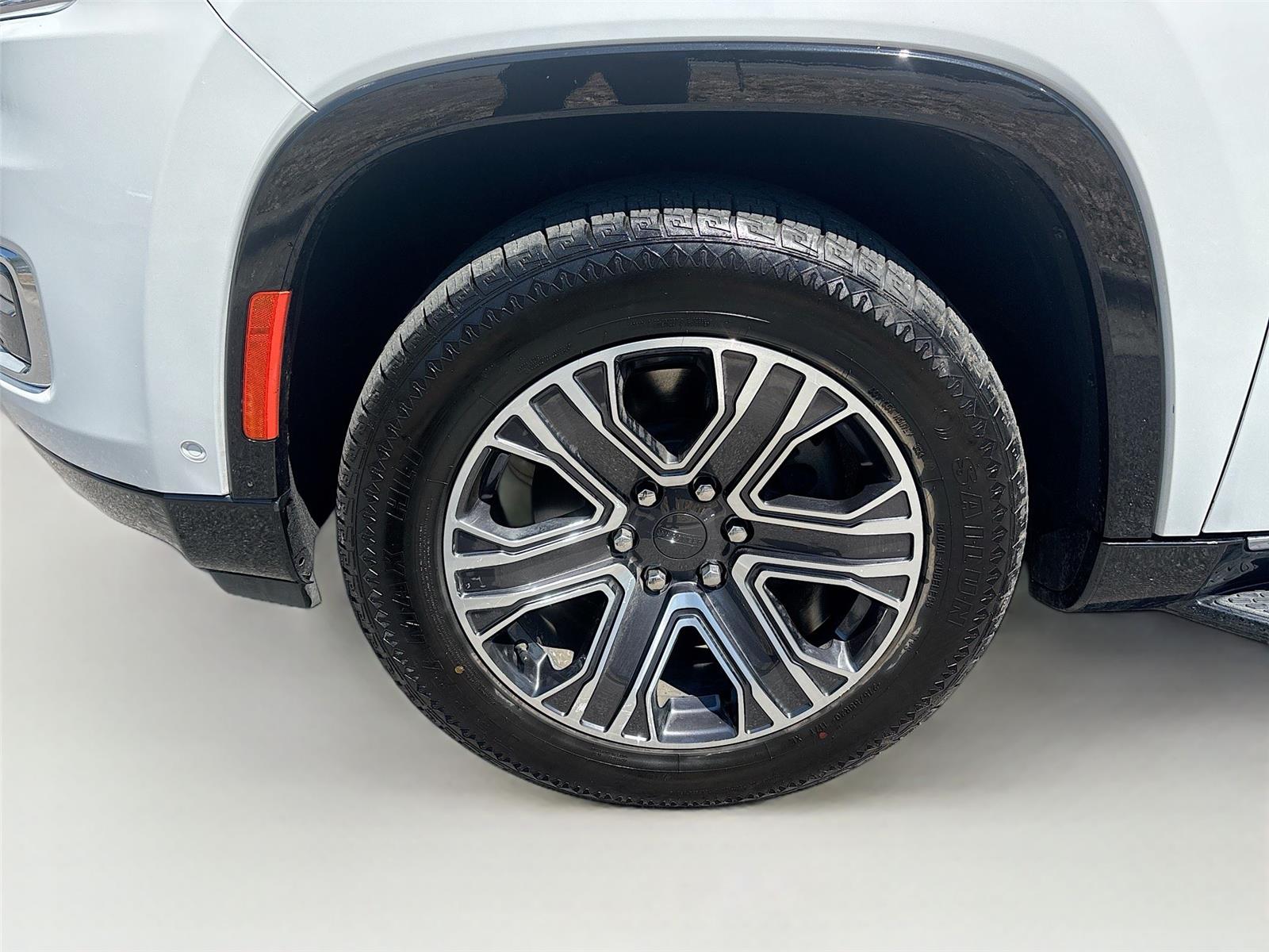 2024 Jeep Wagoneer L Series II