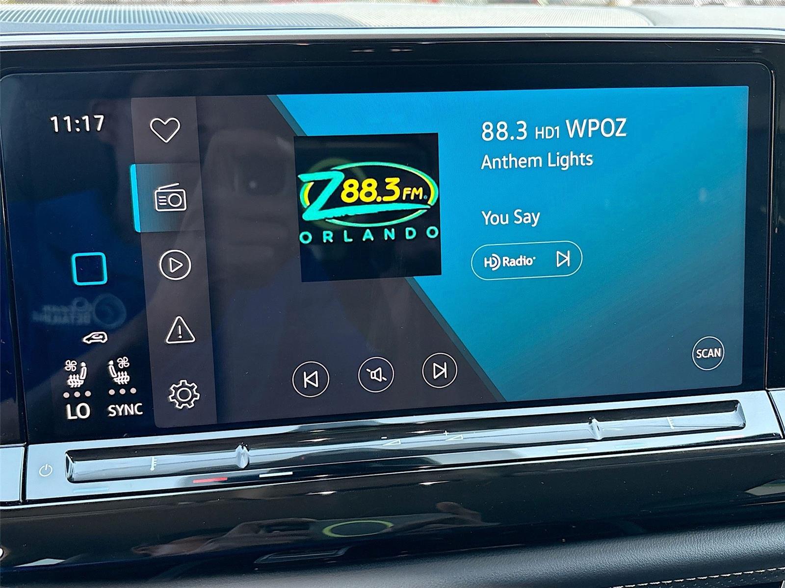 2025 Volkswagen Atlas 2.0T SE w/Technology