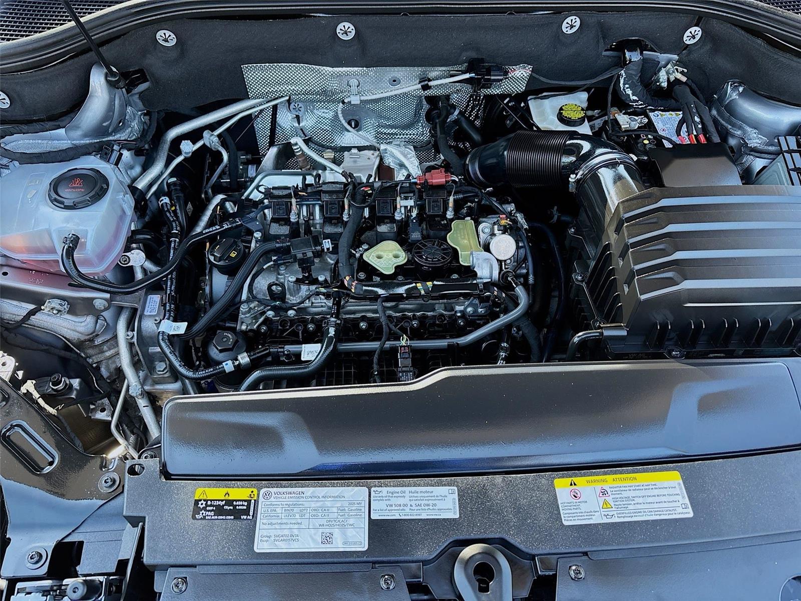 2025 Volkswagen Atlas 2.0T SE w/Technology