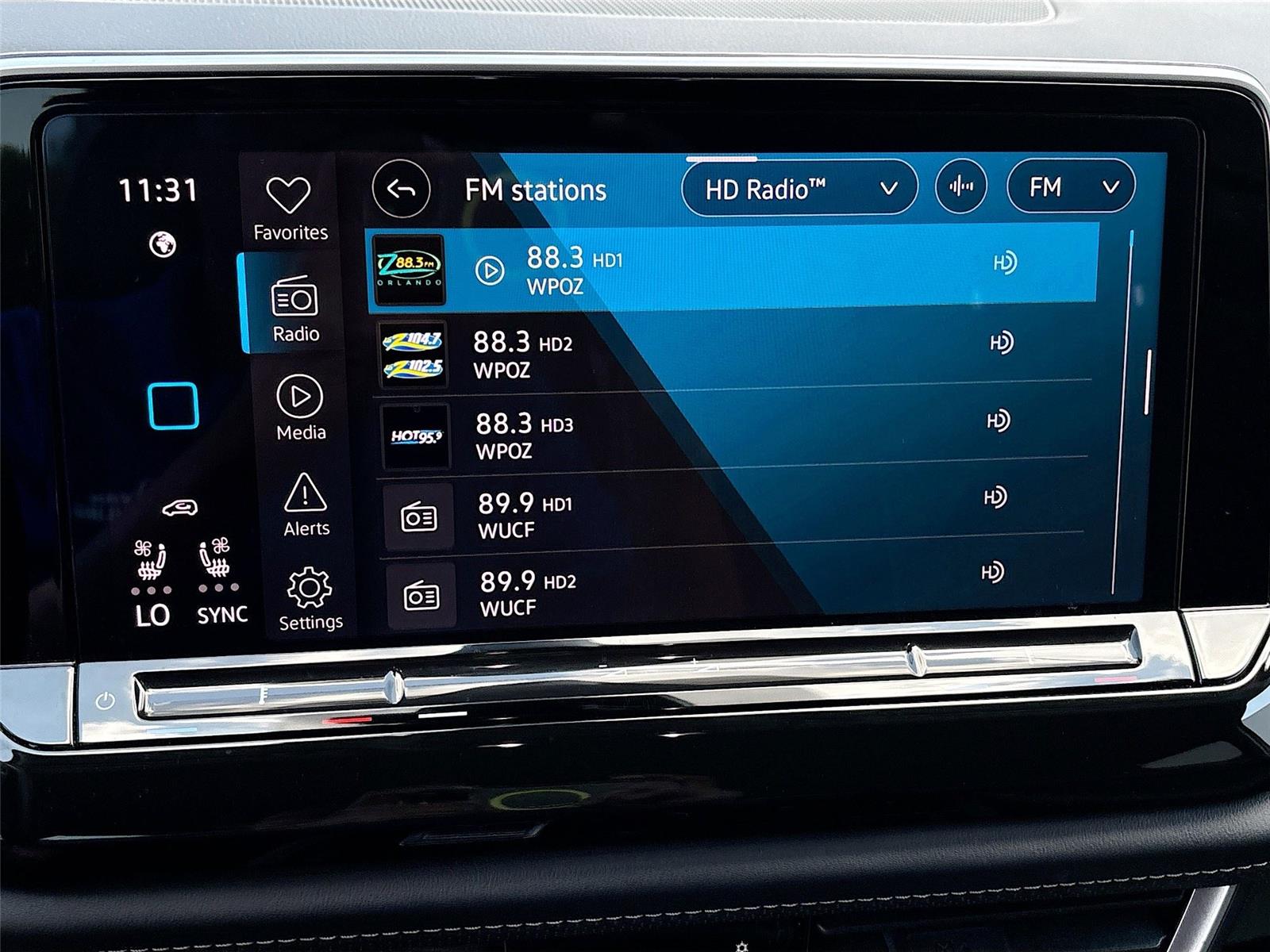 2025 Volkswagen Atlas 2.0T SE w/Technology