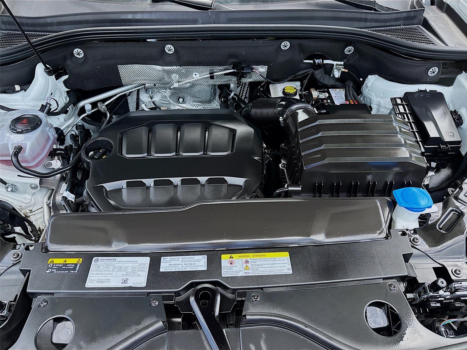 2025 Volkswagen Atlas 2.0T SE w/Technology