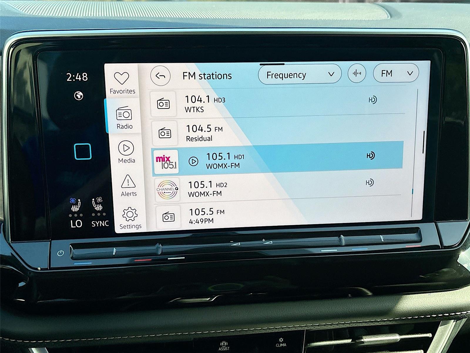 2025 Volkswagen Atlas 2.0T SE w/Technology