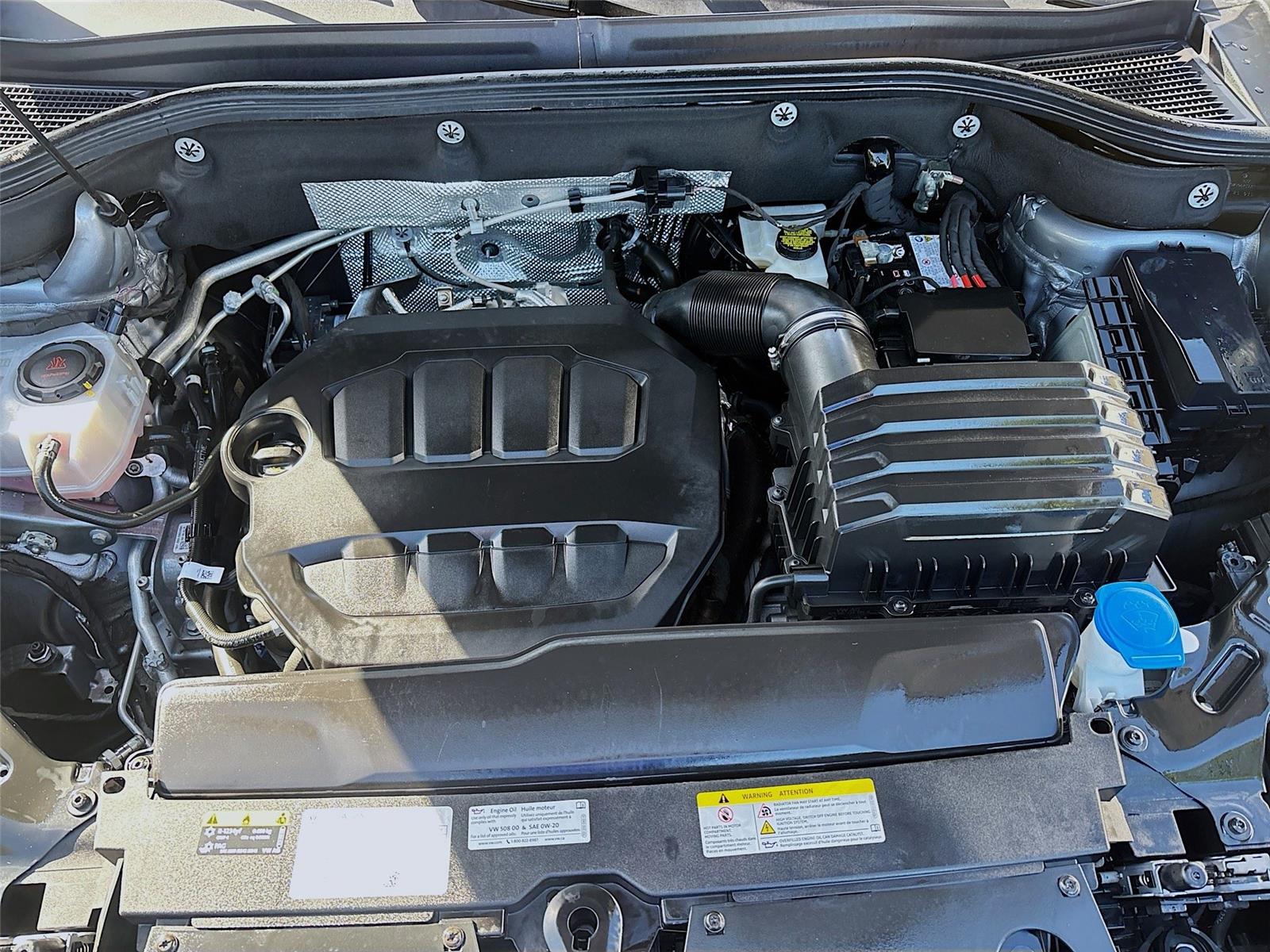 2025 Volkswagen Atlas 2.0T SE w/Technology