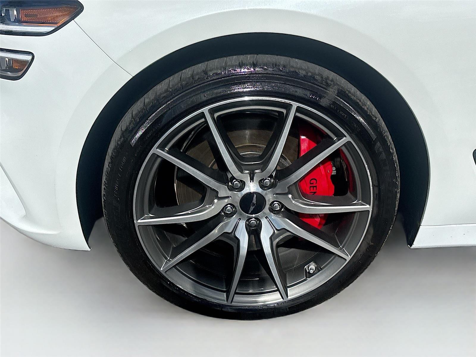 2025 Genesis G70 2.5T