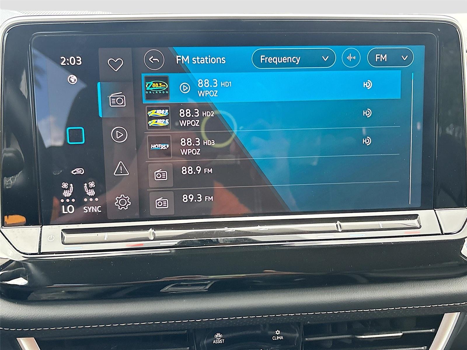 2025 Volkswagen Atlas 2.0T SE w/Technology