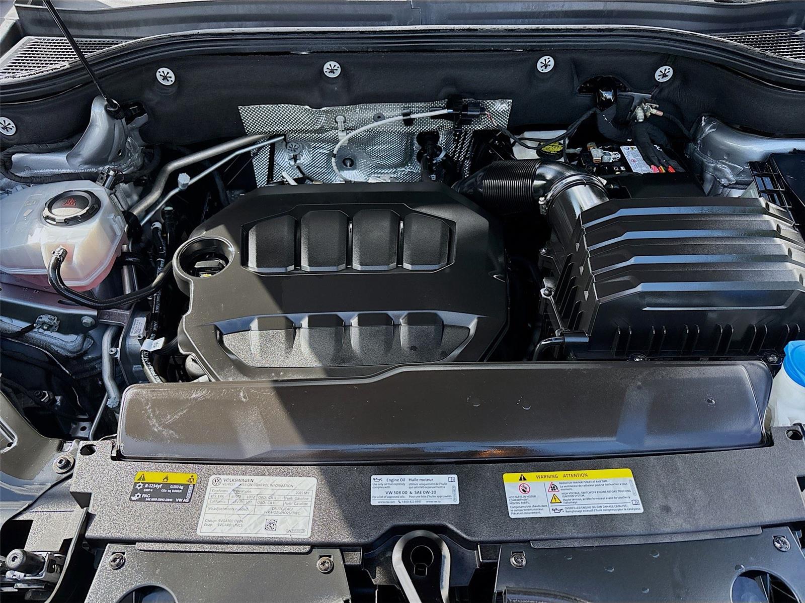 2025 Volkswagen Atlas Cross Sport 2.0T SE w/Technology