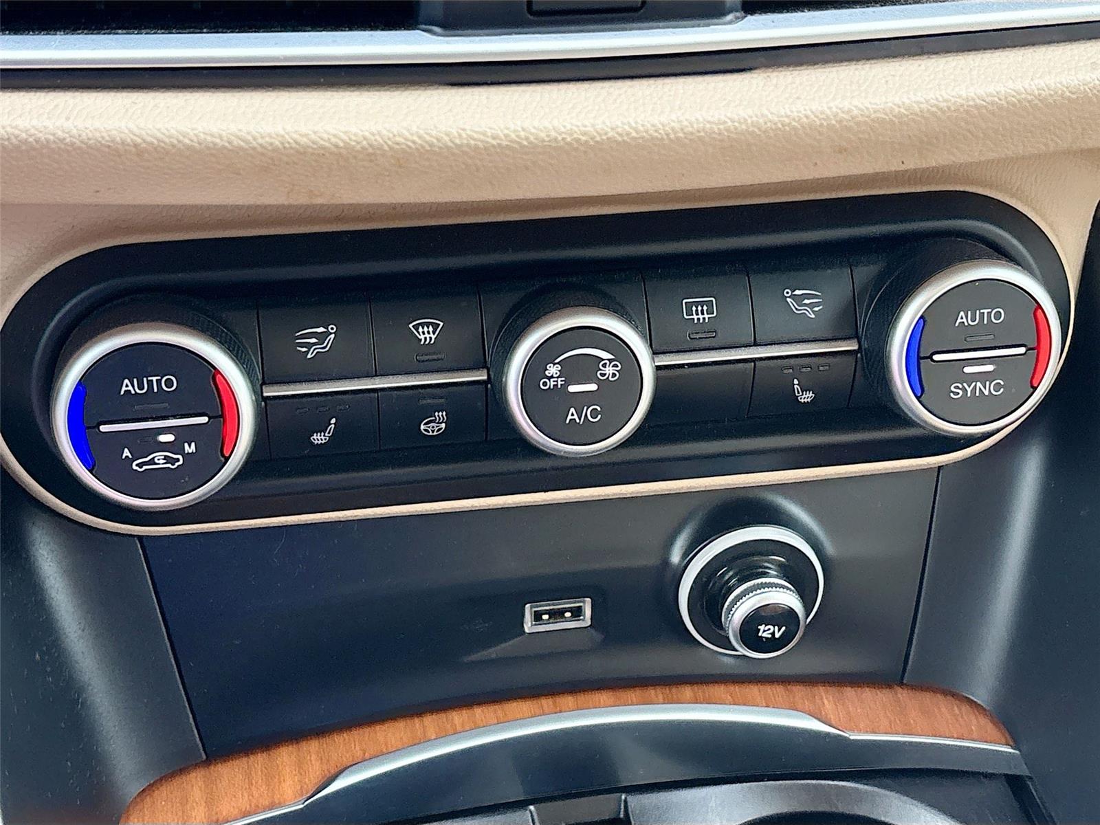 2019 Alfa Romeo Stelvio Ti Lusso