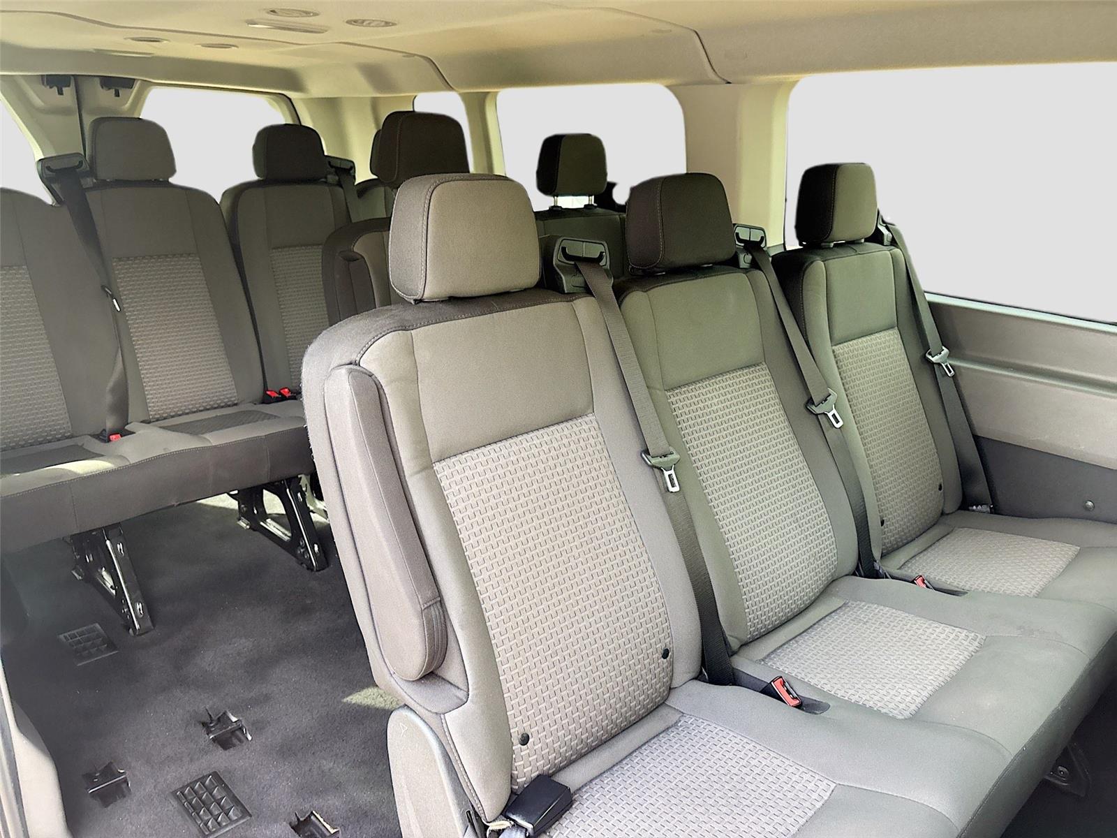 2024 Ford Transit Passenger Wagon XLT