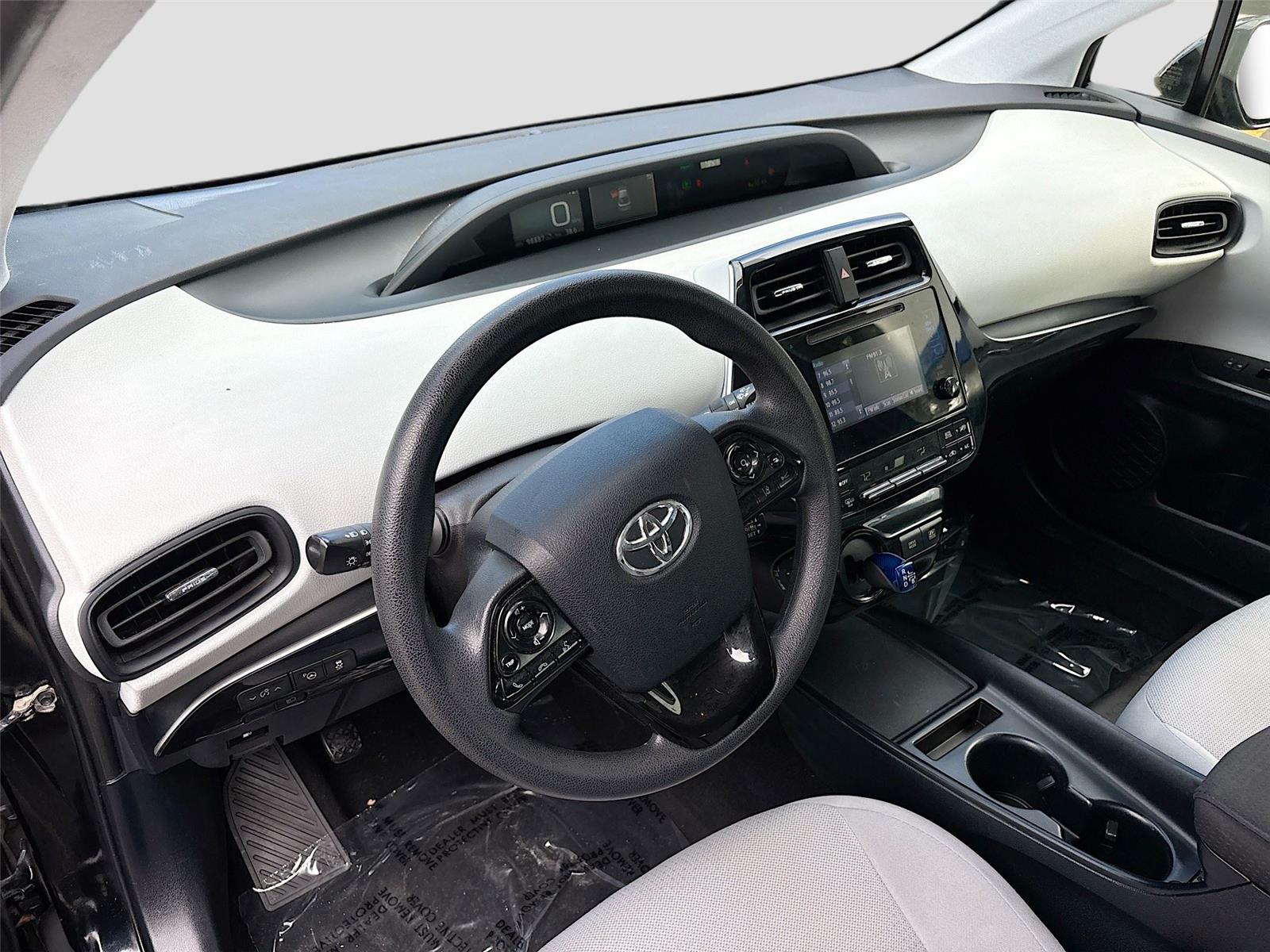 2019 Toyota Prius LE