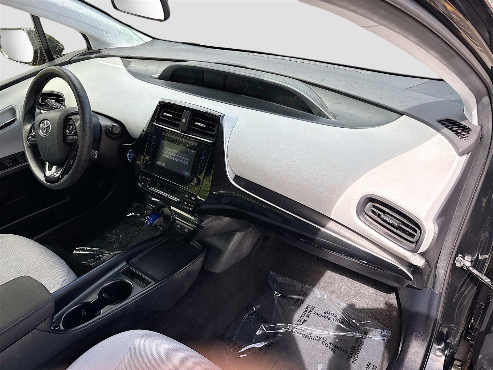 2019 Toyota Prius LE