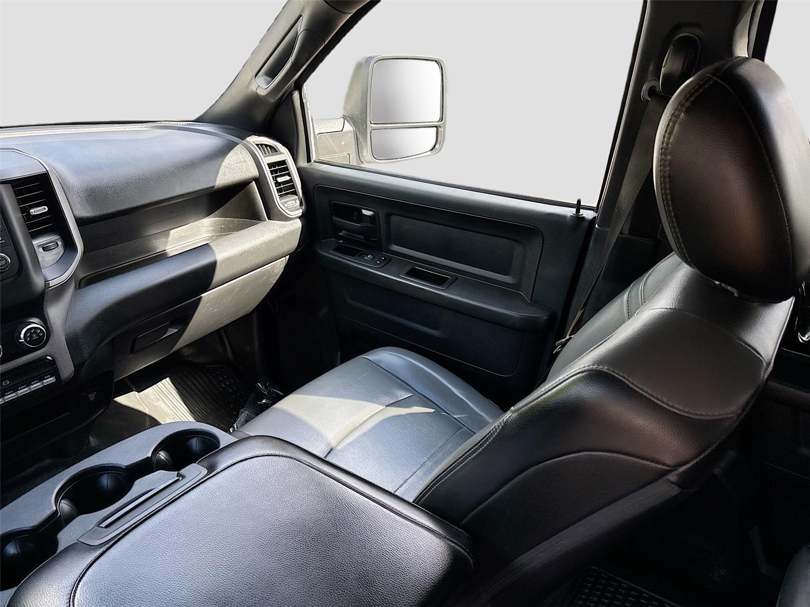 2024 Ram 3500 Chassis Cab Tradesman