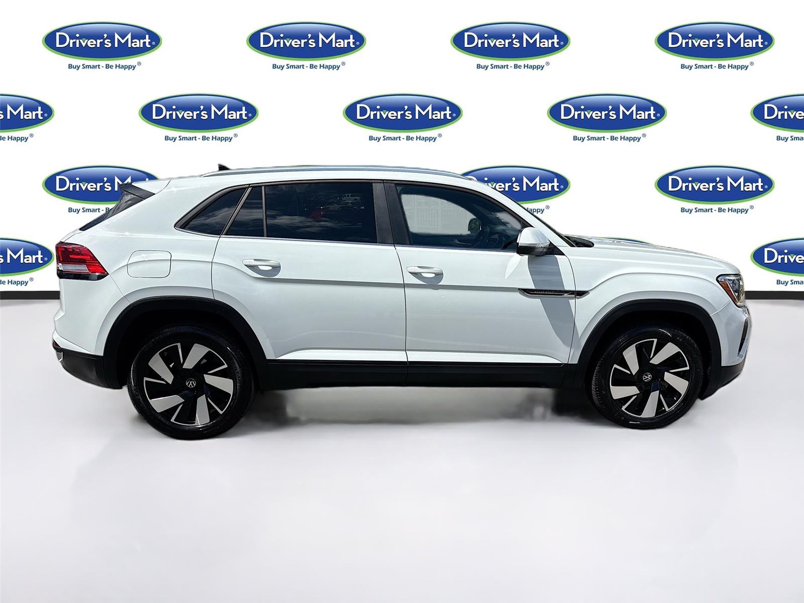 2025 Volkswagen Atlas Cross Sport 2.0T SE w/Technology