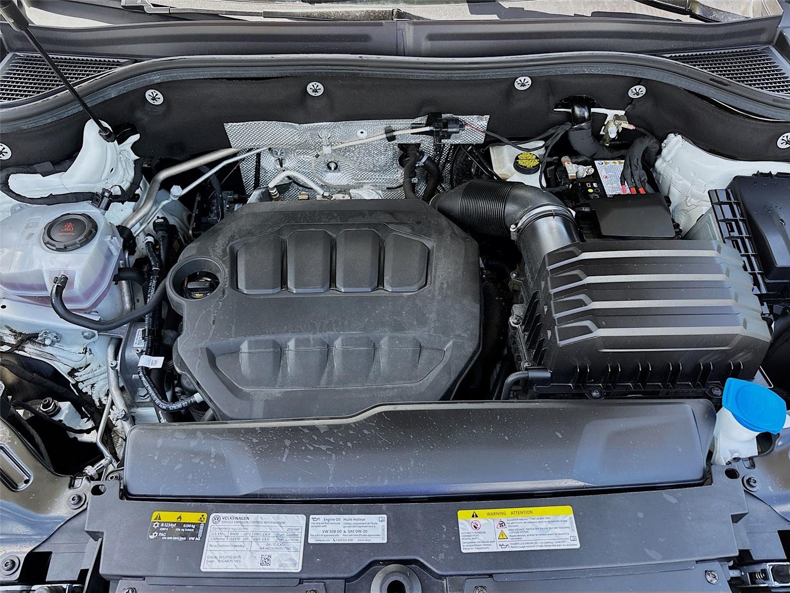 2025 Volkswagen Atlas Cross Sport 2.0T SE w/Technology