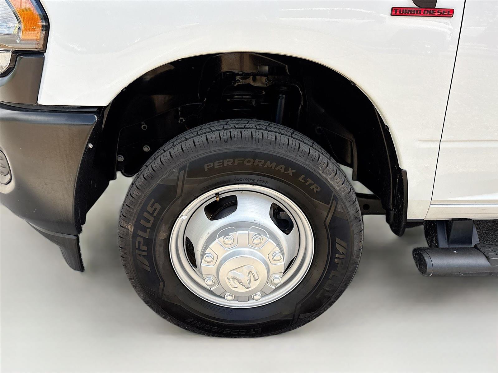 2024 Ram 3500 Chassis Cab Tradesman