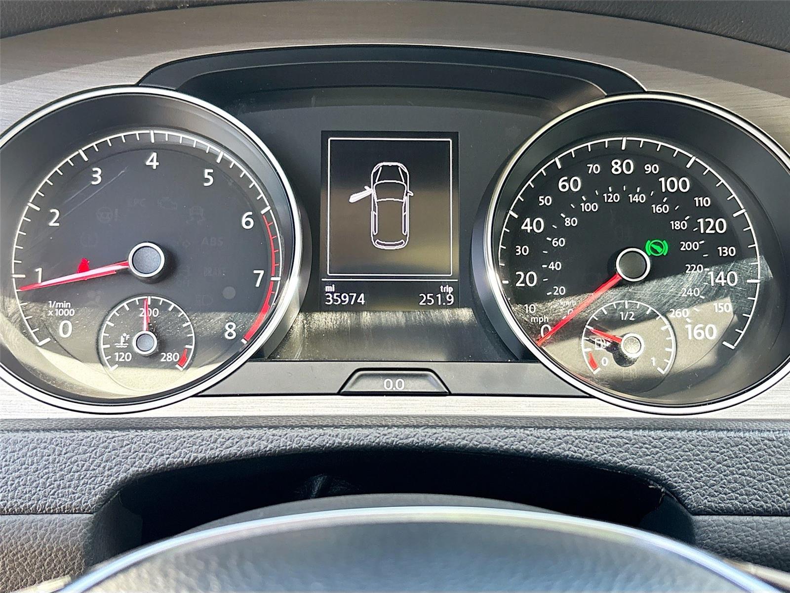 2017 Volkswagen Golf Wolfsburg Edition