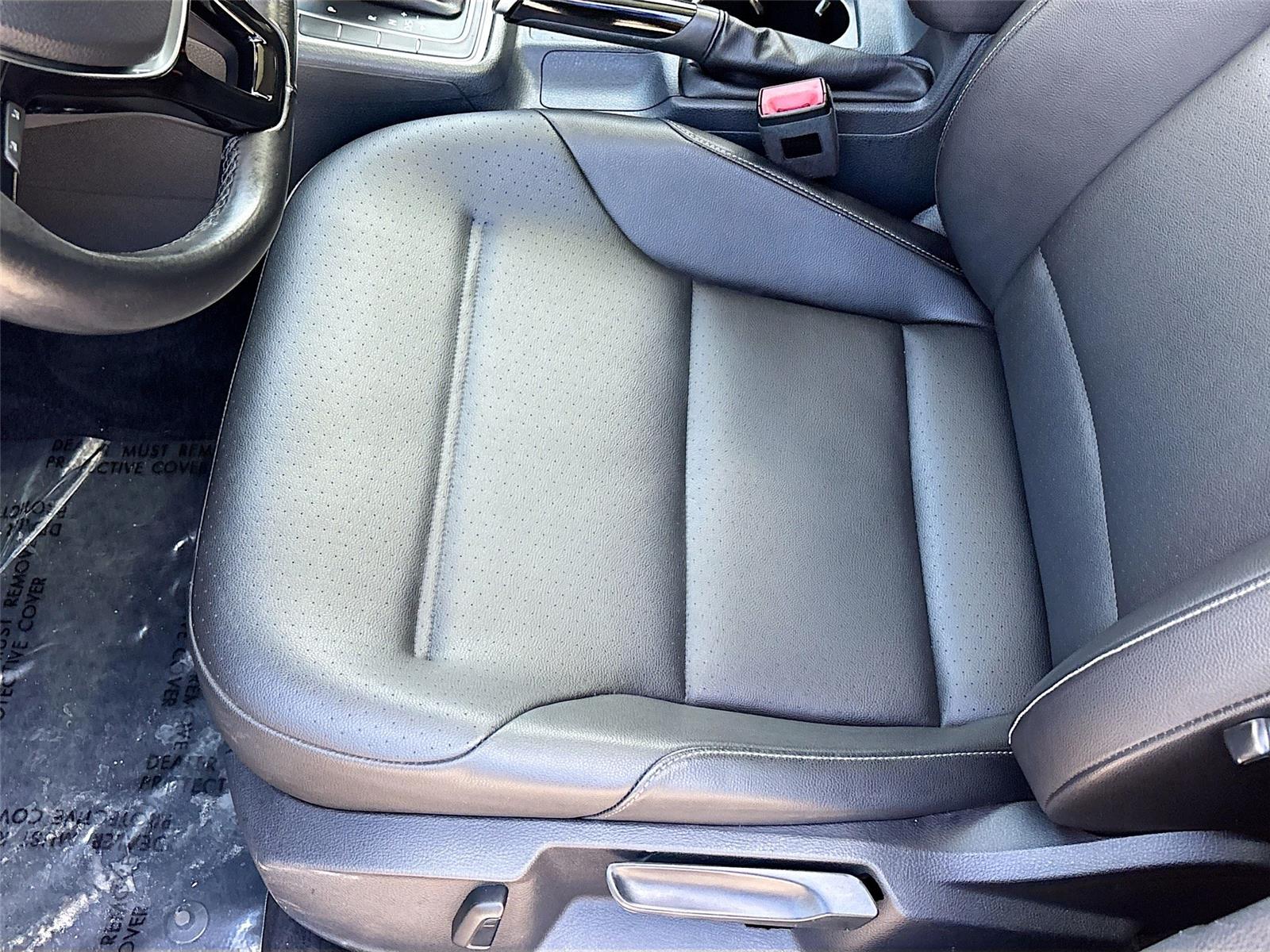 2017 Volkswagen Golf Wolfsburg Edition