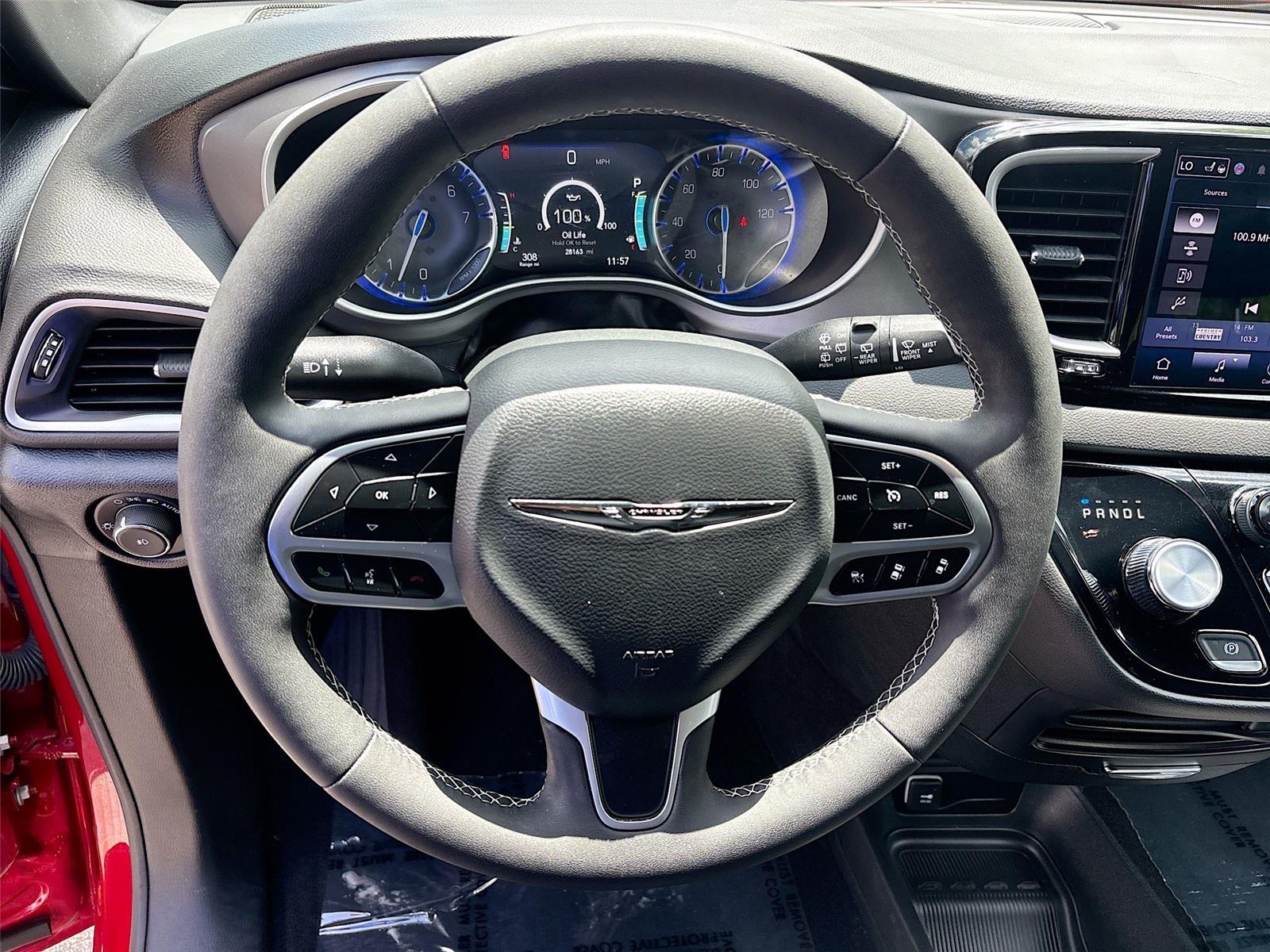 2025 Chrysler Pacifica Select