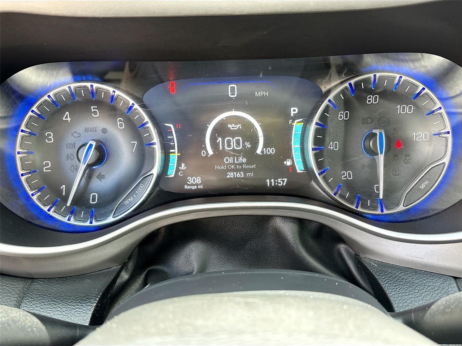 2025 Chrysler Pacifica Select