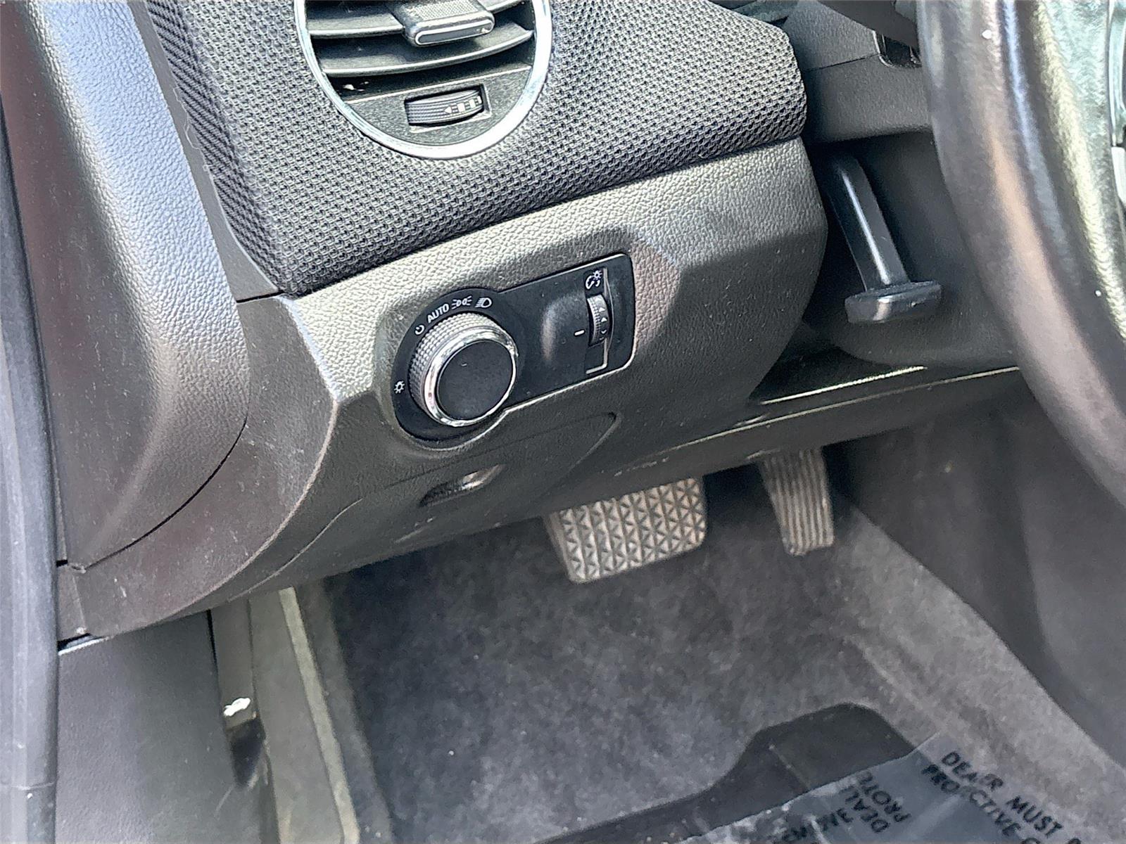 2013 Chevrolet Cruze 1LT