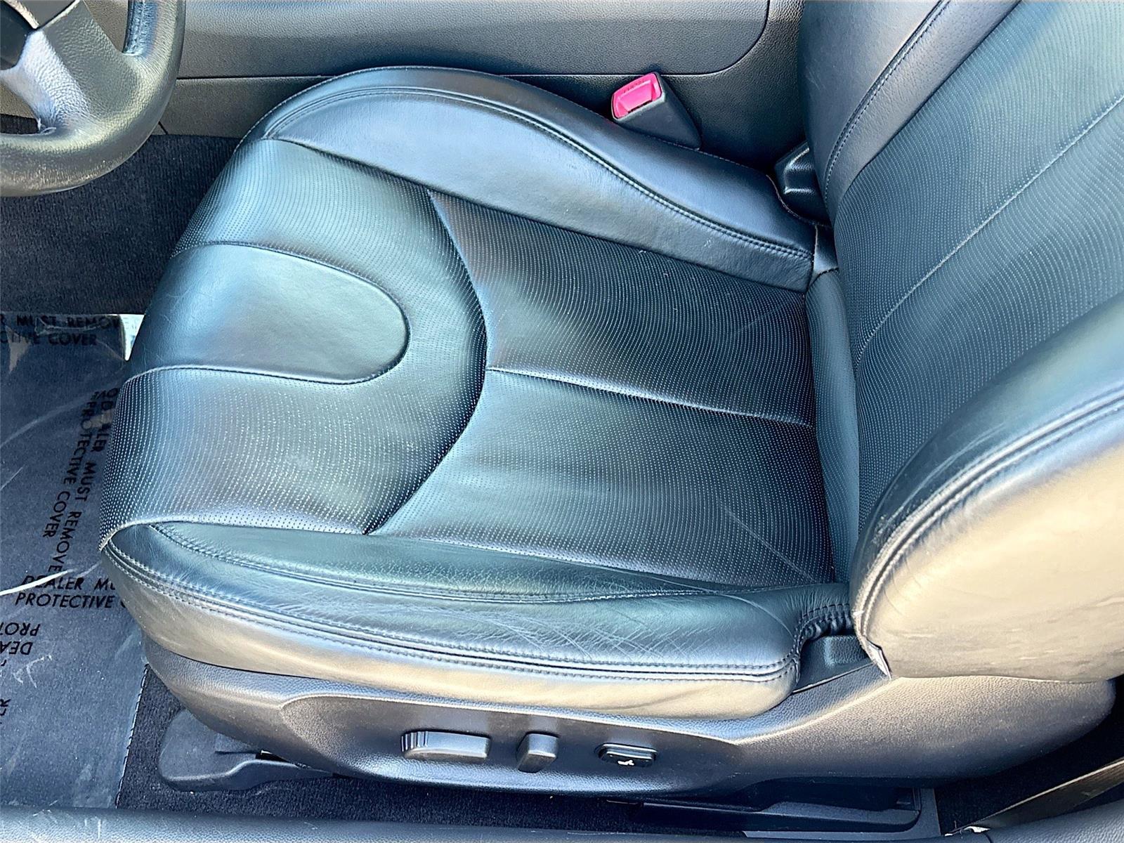 2014 INFINITI Q60 Convertible