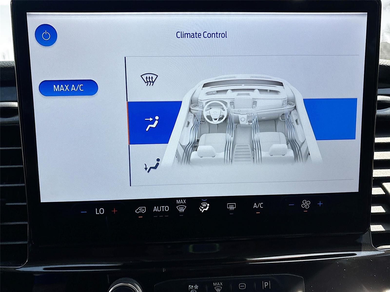 2024 Ford Transit Passenger Wagon XLT