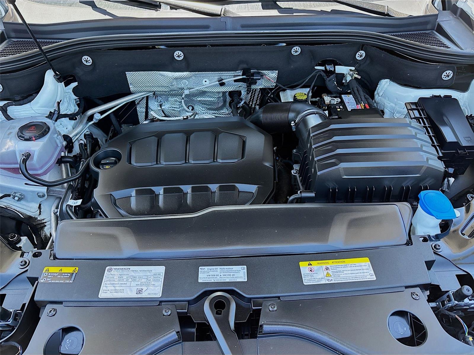 2025 Volkswagen Atlas Cross Sport 2.0T SE w/Technology