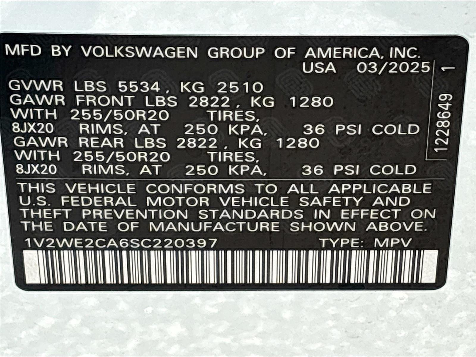 2025 Volkswagen Atlas Cross Sport 2.0T SE w/Technology