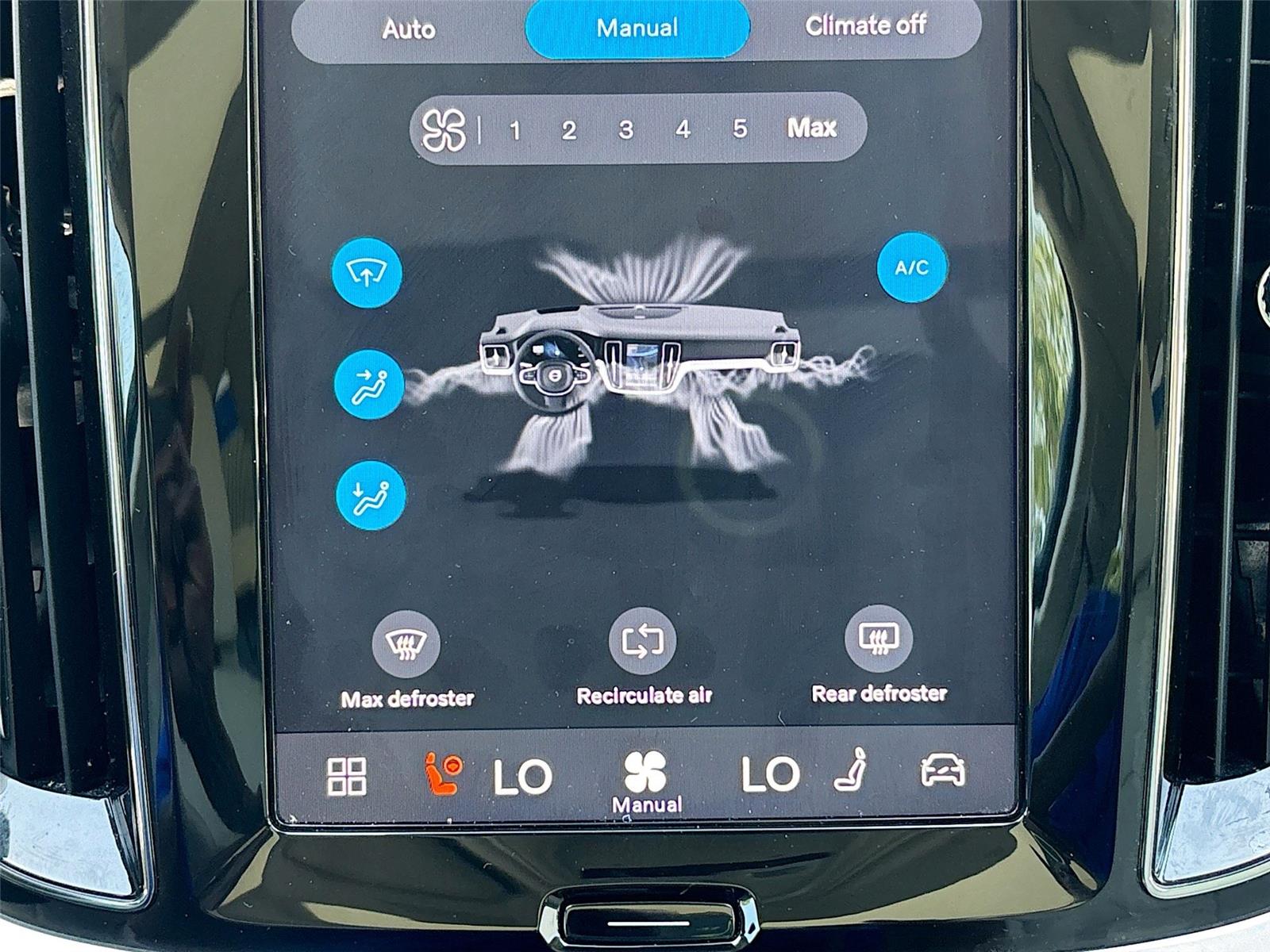 2025 Volvo V60 Cross Country Plus