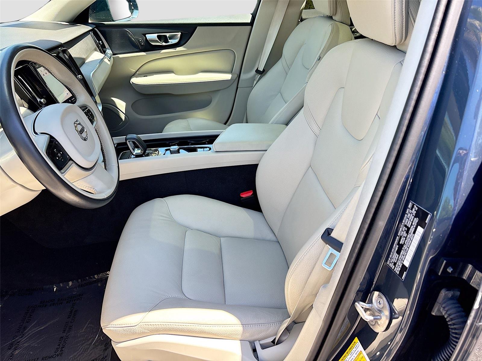 2025 Volvo V60 Cross Country Plus